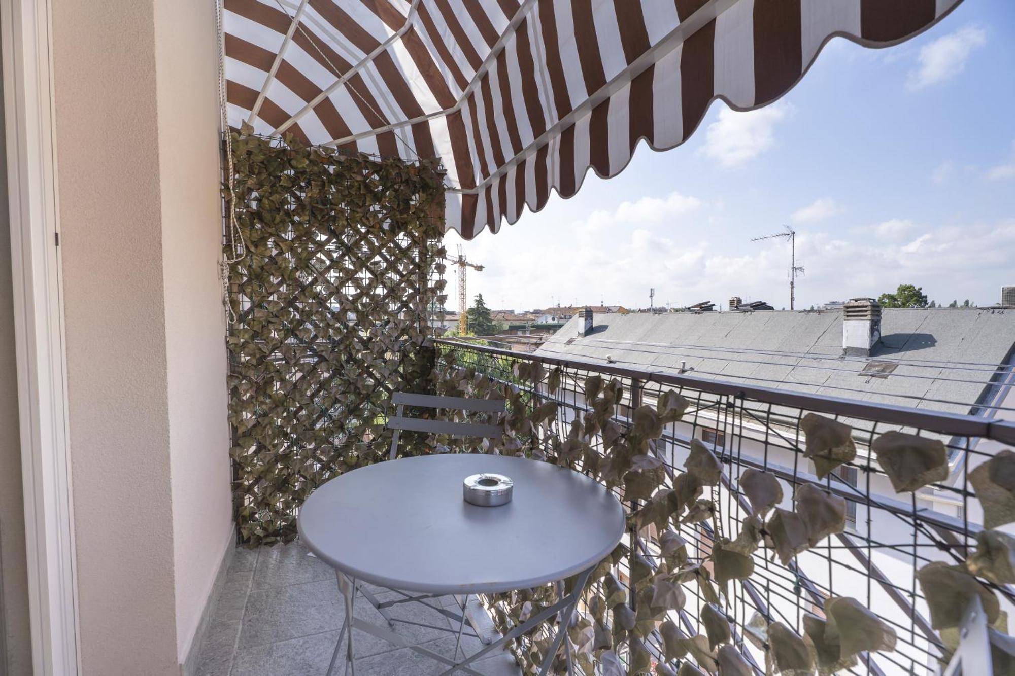 Affittacamere Orchidea For Tourists Hesperia Hosp Modena Exterior foto